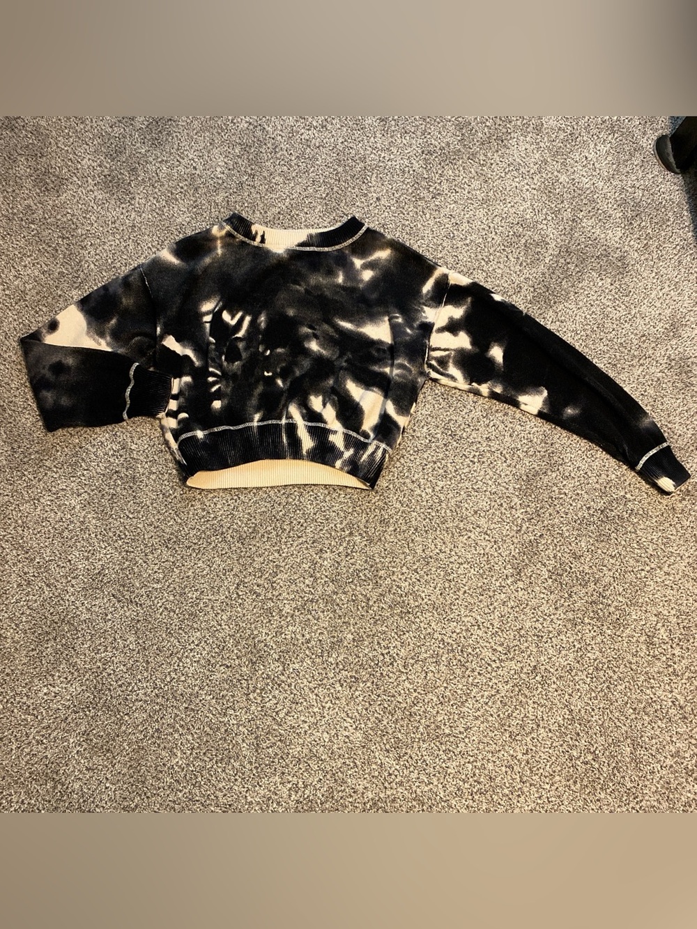 NATURAL LIFE Black and White Tie Dye Crop Sweater Size Large